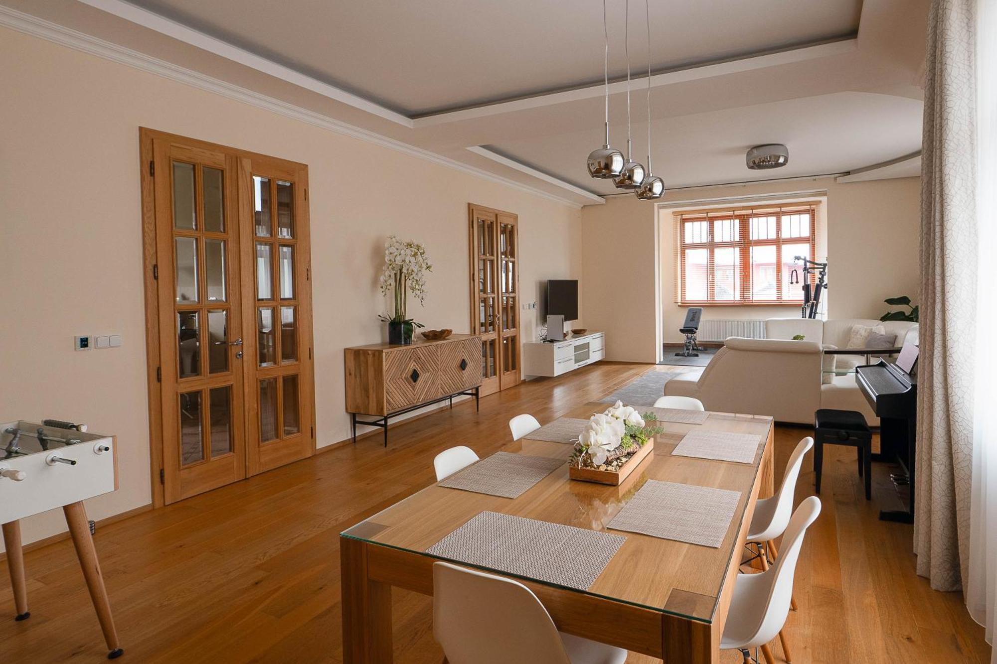 Executive 2-Bdrm Central Suite Ústí nad Labem 外观 照片